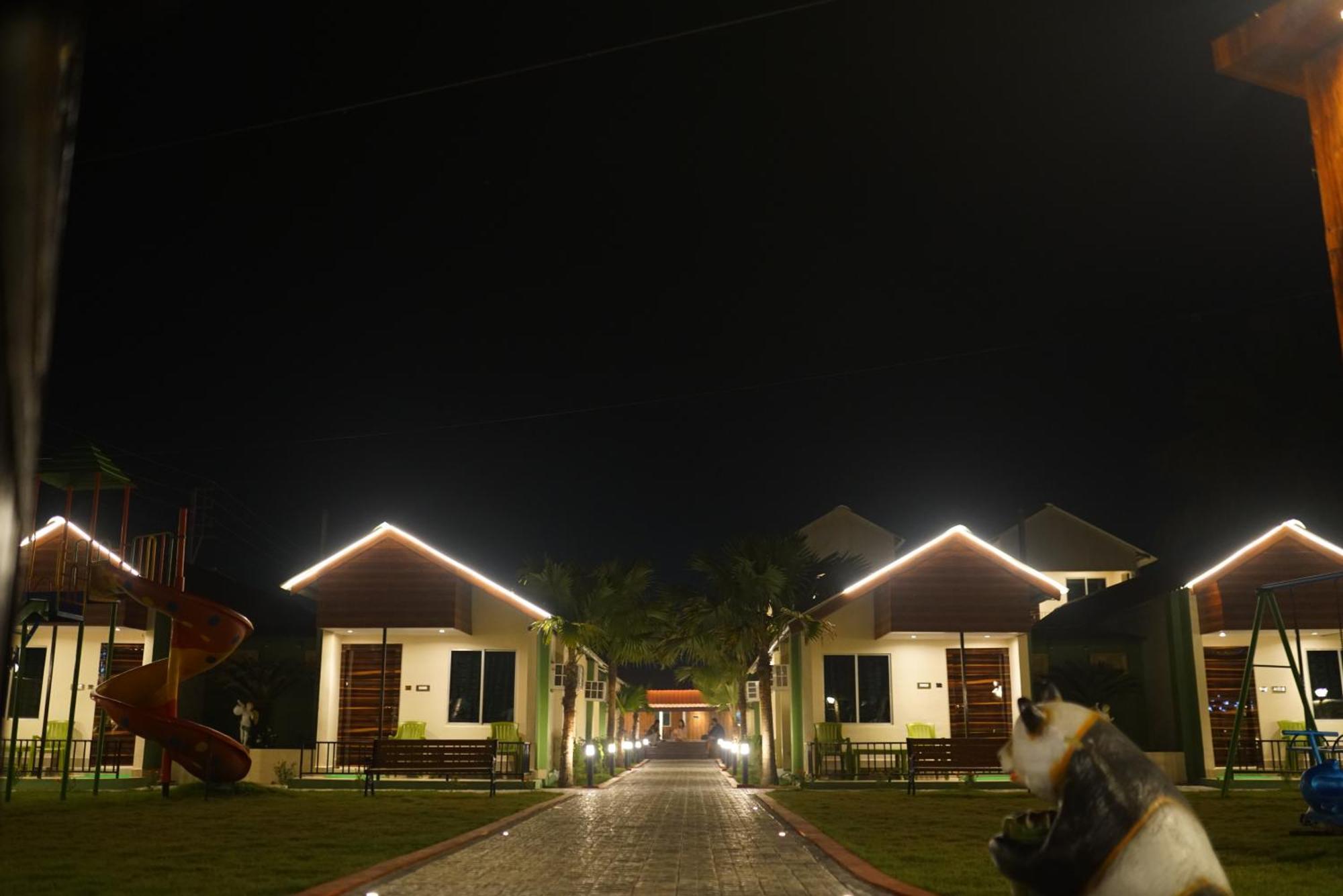 New Mouchak Hotel & Resorts Tajpur エクステリア 写真